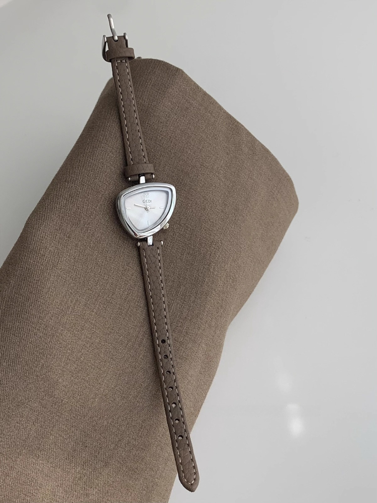 Women Quartz Watch Simple Gold - đánh giá và giá Watch Triangle Luxury