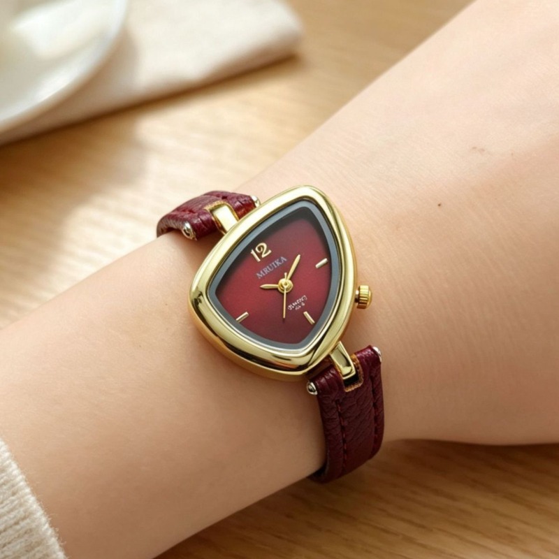 Fashion Dress Watch Irregular  - đánh giá và giá Watch Triangle Luxury